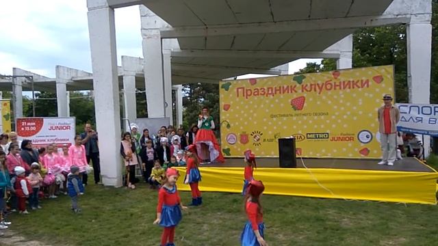 Фестиваль Клубника 2017 - Гномики смотреть онлайн