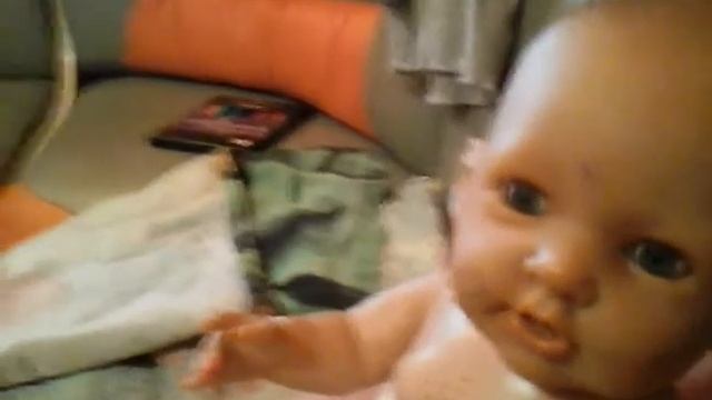 Эля обожглась об скавародку очень сильно игры с куклами # 1 смотреть онлайн