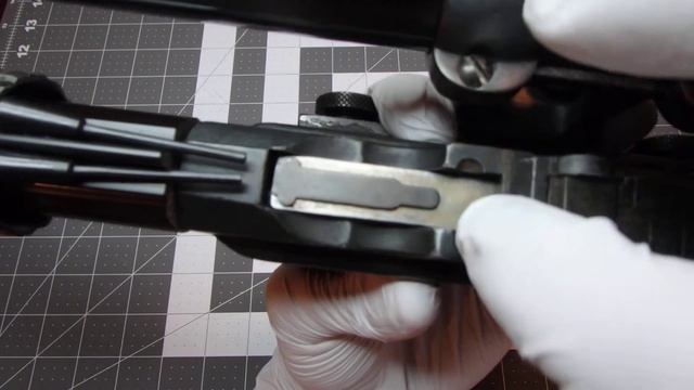 Han Solo ANH Hero DL-44 Blaster (Todd's/DEC) смотреть онлайн