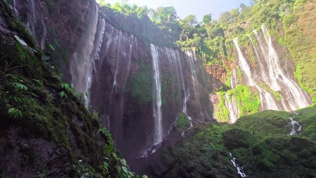 The biggest waterfall in Java Island in Indonesia (Tumpak Sewu Waterfalls) 10 hours nature sounds смотреть онлайн