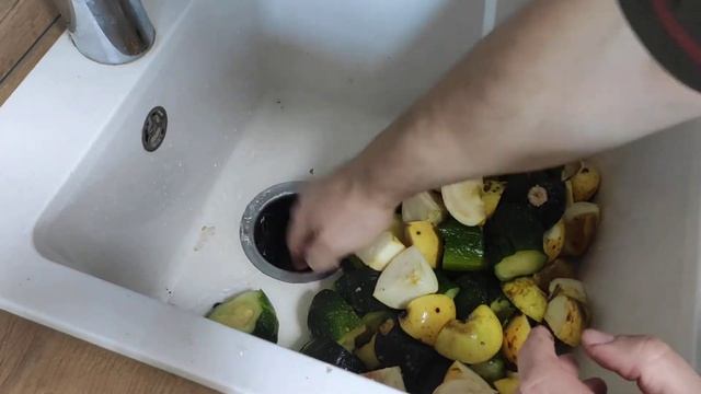 Как пользоваться измельчителем пищевых отходов? смотреть онлайн