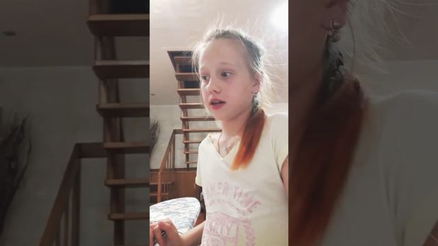 НИКТО НЕ СПИТ В 11 ЧАСОВ НОЧИ??!!