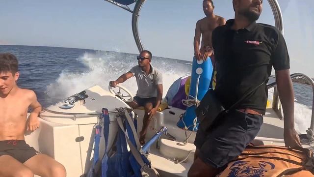 Снорклинг,катер,парашют 2023 смотреть онлайн