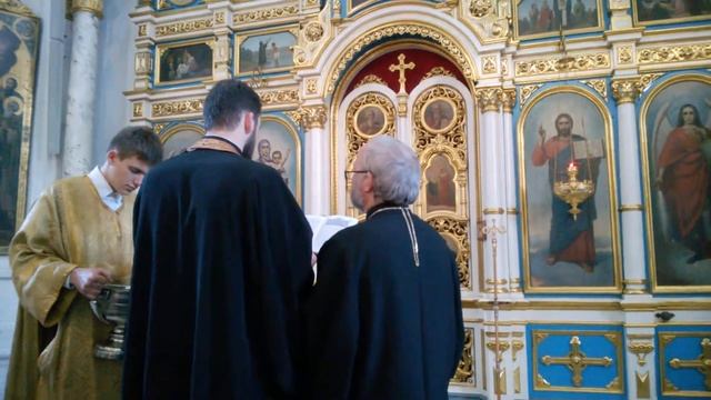 Освящение душистой зелени после всенощного бдения на Рождество Крестителя Господня Иоанна. смотреть онлайн