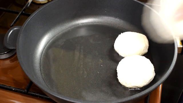 Сырники теперь НЕ делаю, НАШЛА рецепт проще и вкуснее! Делюсь НОВЫМ рецептом с творогом! смотреть онлайн