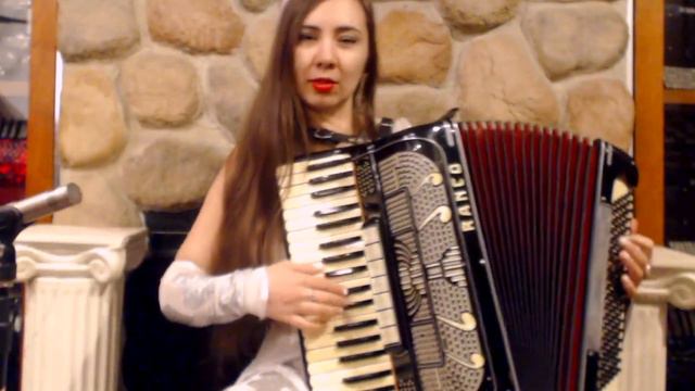 5644 - Black Decorated Ranco Antonio Vercelli Piano Accordion LMH 41 120 $1199 смотреть онлайн