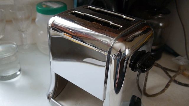 Delta 280 Pop-Down Toaster смотреть онлайн