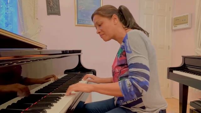 Do you want to learn how to improvise on the piano using the blues scale? смотреть онлайн