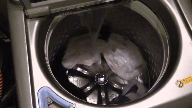 LG Mega Capacity washer delicate cycle - Church clothes смотреть онлайн