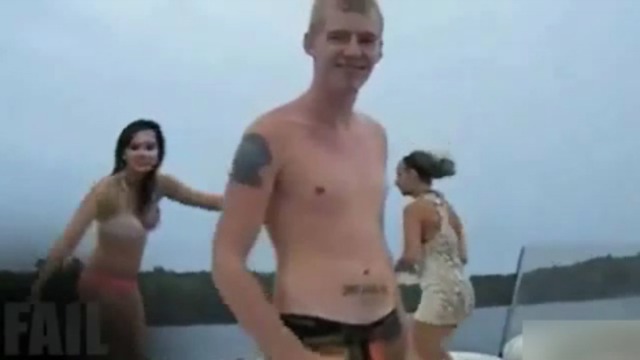 Тусанула за борт смотреть онлайн