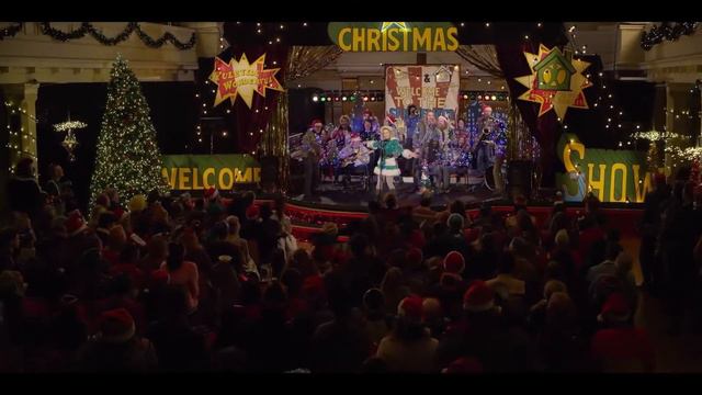 Emilia Clarke - Last Christmas смотреть онлайн