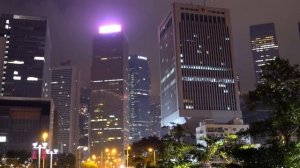 НОЧНОЙ ГОНКОНГ 4К: мегаполис ночью. Прогулки по Гонконгу 4k. Гавань Гонконга. Район Централь.