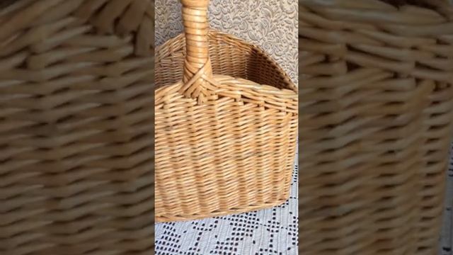 Прямоугольная корзинка с ручкой на ножках? смотреть онлайн