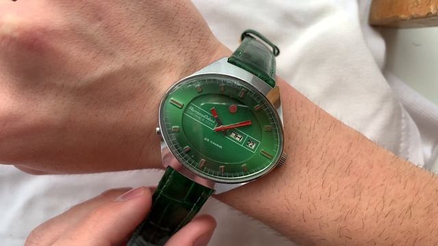 Видеообзор на часы Чайка-Стадион Угличского часового завода смотреть онлайн