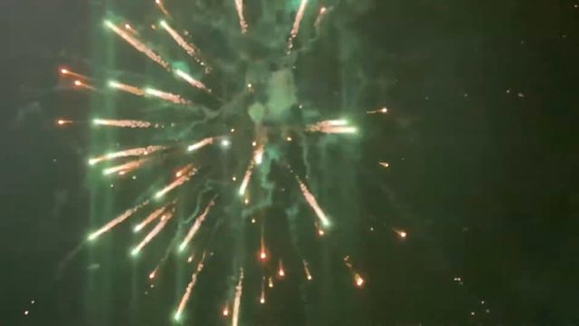 Белоярский Салют Новый год смотреть онлайн
