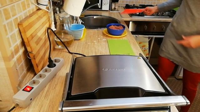 Подробный обзор и вкусные котлетки. Электрогриль Kitfort-KT-1629 смотреть онлайн