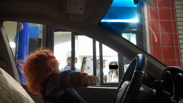 Страшная кукла Чаки в МакАвто (вырезанные моменты) Пранк