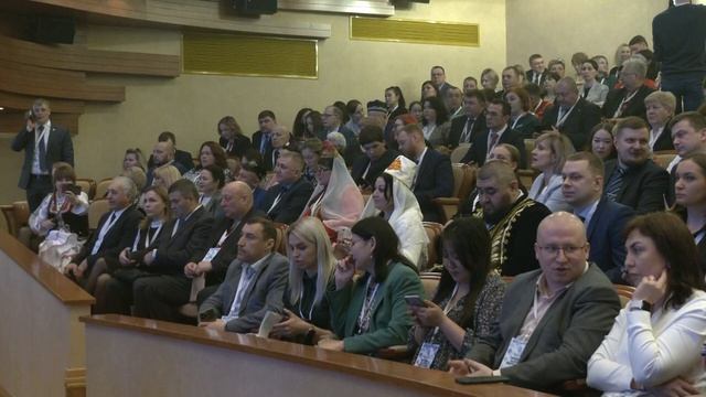 Сургутский район стал лучшим в России в сфере национальной политики смотреть онлайн