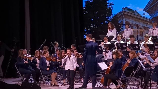"Лучший город Земли" исполняет Иван Гусев. смотреть онлайн