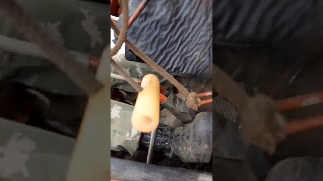 Трактор завести,это вам не поле вспахать. ЮМЗ. смотреть онлайн