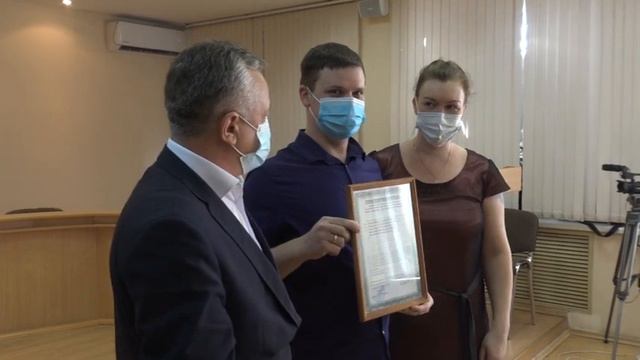 Дождались! Молодые семьи получили социальные выплаты на жилье. смотреть онлайн