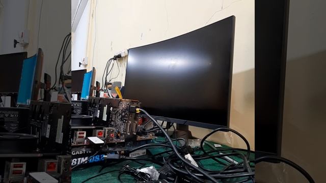 AMD Radeon HD5770 1 GB GDDR5 128 Bit.F****h