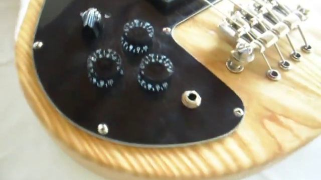 Replica Gibson the ripper Bass. смотреть онлайн