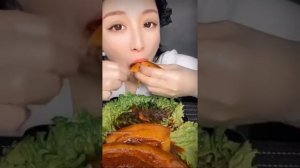 КИТАЙЦЫ ЕДЯТ НА КАМЕРУ/АСМР ЕДА. ???