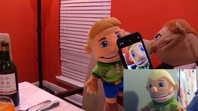 SML Movie: Brooklyn Guy the Waiter! [Character Reaction] смотреть онлайн