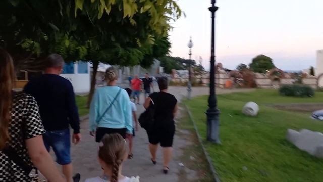 Морской ужин Золотые Пески ?? Болгария на машине 2021 смотреть онлайн