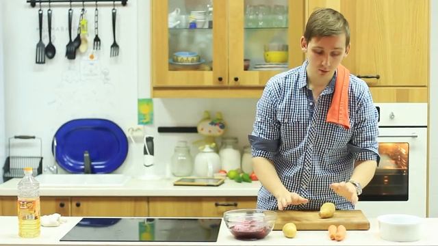 Форель "Девичий румянец"в свекольном соке с травами,молодой морковкой и картофелем смотреть онлайн