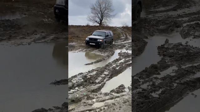 mitsubishi pajero sport 1 проезжает грязь смотреть онлайн
