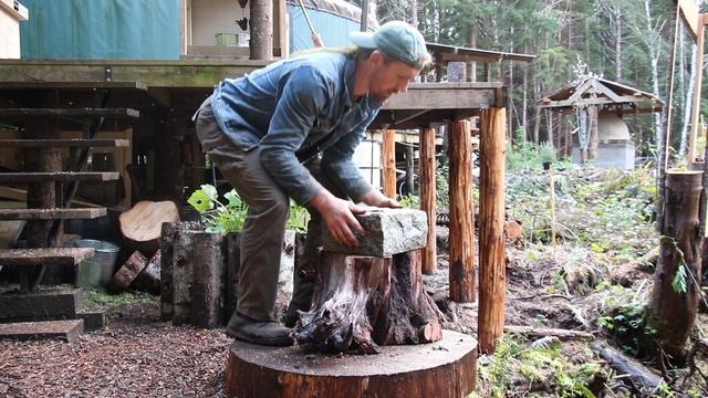 OFF GRID LIVING - Dandelion Honey & WILD FOOD FORAGING - HÜGELKULTUR FOOD FOREST GARDEN - Ep. 132 смотреть онлайн