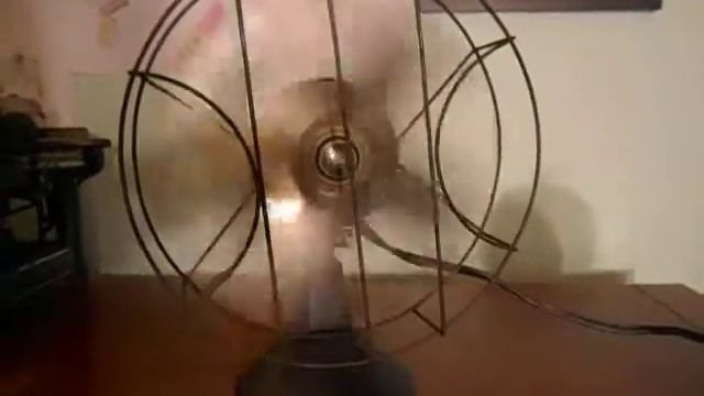 Chicago Electric Handy Breeze ASU смотреть онлайн