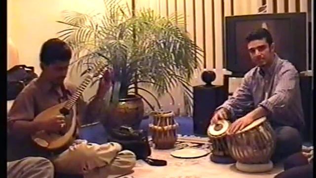 Siar Hashimi (tabla) and Snehasish Mozumder (Mandolin) смотреть онлайн