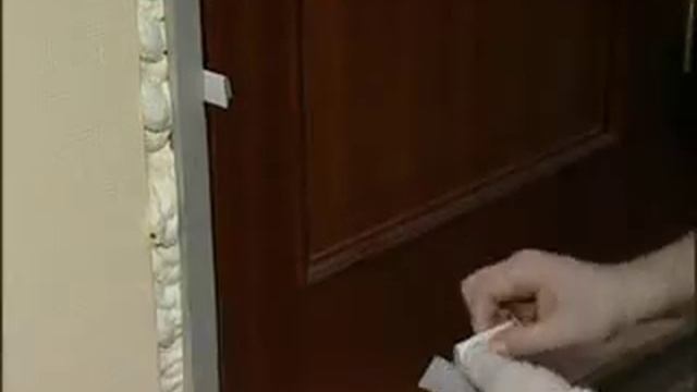 Установка межкомнатных дверей и врезка замка видео 3 смотреть онлайн