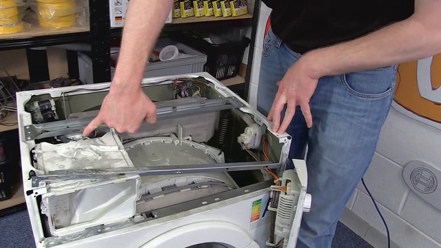 Как диагностировать проблемы с дозатором в стиральной машине Bosch смотреть онлайн