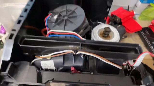 Siemens eq3, Bosch Verocup 100 - не вставляется заварной блок. Ремонт просто смотреть онлайн