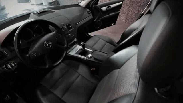 Mercedes Benz C 220 AVANTGARDE, MANUAL, GPS para Venda em RR Automóveis . (Ref: 456860) смотреть онлайн