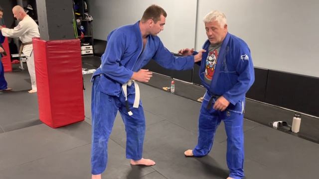 САМБО/ДЗЮДО/SAMBO/JUDO Самбо/дзюдо/Sambo/Judo ВЫКРУЧИВАНИЕ РУКИ С ТОЛКАНИЕМ 2 смотреть онлайн