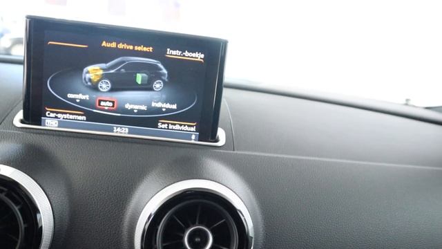 Audi A3 Sportback 1.4 e-tron PHEV S-LINE смотреть онлайн