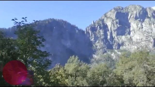 Пустыня сахара в лепесточках цветочка & легендарный Uriah Heep смотреть онлайн