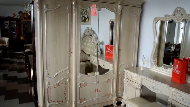 Шкаф Рафаэлла коллекции классической китайской мебели Рафаэлла смотреть онлайн