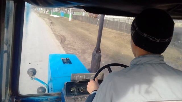 ?КОЛЕСА БЕГАЮТ ПО АСФАЛТУ✔ЛЮФТ ГУРЬ НА ТРАКТОР МТЗ 82 1990 Год смотреть онлайн