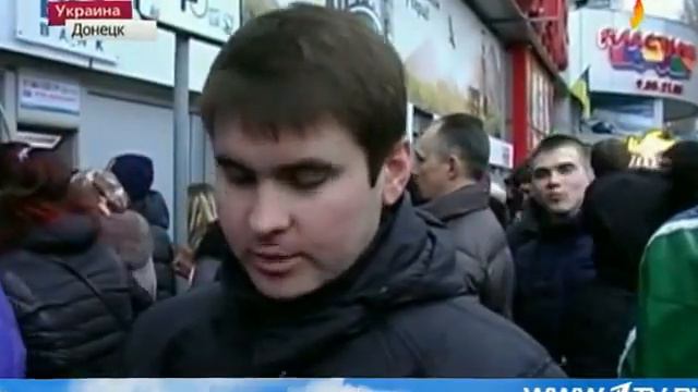 В Киеве начались затруднения с продуктами и бензином смотреть онлайн