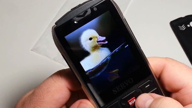 Servo H8 Land Rover Kuh 4 sim radio usb charget Flashlight GPRS 3000mAh Power Bank смотреть онлайн