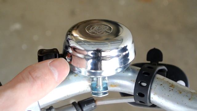 Bicycle bell 4 stereo sound effect HQ 96kHz смотреть онлайн