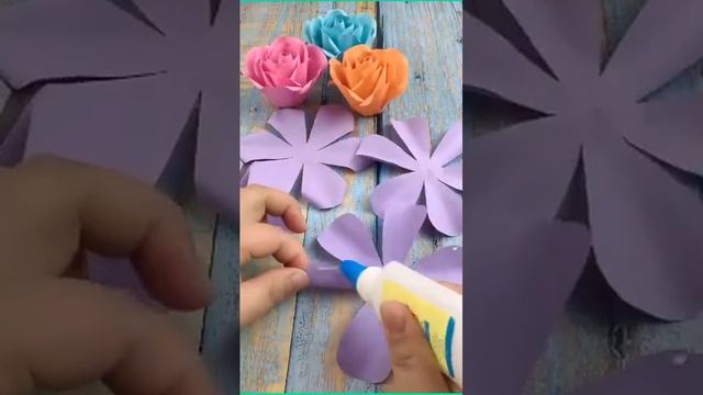 Очень красивые и реалистичные розы из бумаги.? смотреть онлайн