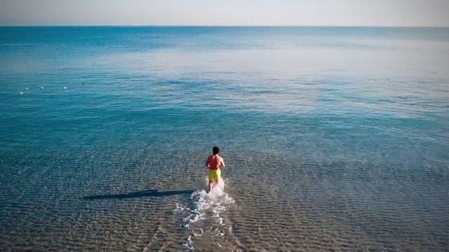 окунулся в море смотреть онлайн