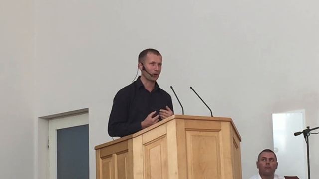 Скрипки и най исполнение- святым и верным.. смотреть онлайн